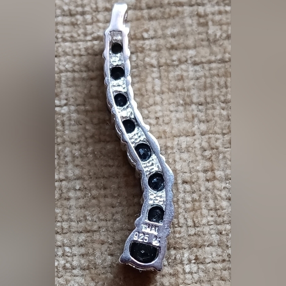 925 Silver S Shape Black Stone Pendant - Picture 2 of 6